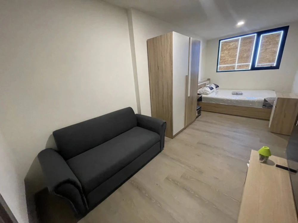 For rent: The Origin Sukhumvit - Praksa, high floor unit, fully furnished + complete appliances. Book now!