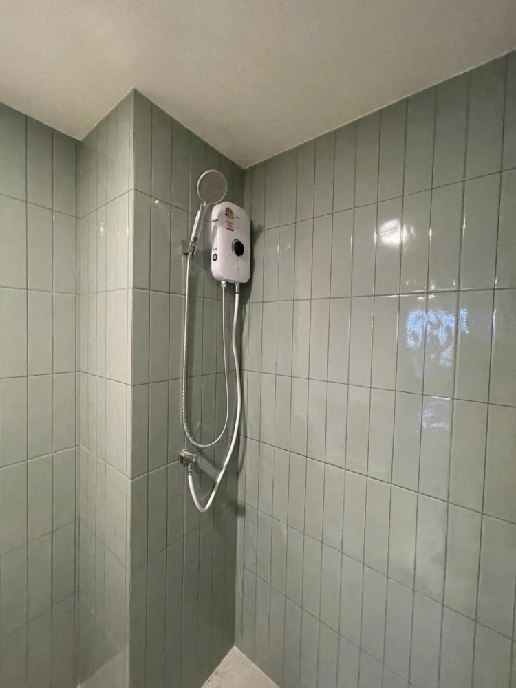 For rent: The Origin Sukhumvit - Praksa, high floor unit, fully furnished + complete appliances. Book now!