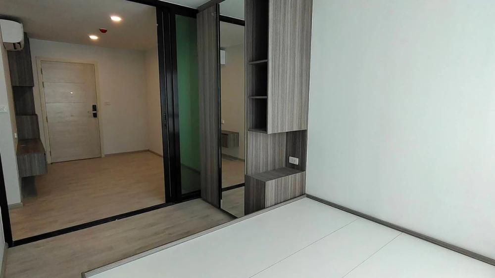 For rent: THE ORIGIN Sukhumvit 105, 7th floor, pool view. Book now! Don't miss out!
