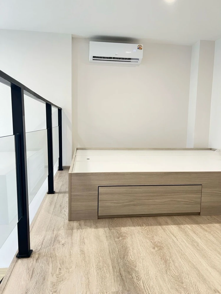For rent THE ORIGIN Sukhumvit Sailuat E22 Station, 11th floor, good project, worth living in, reserve now.