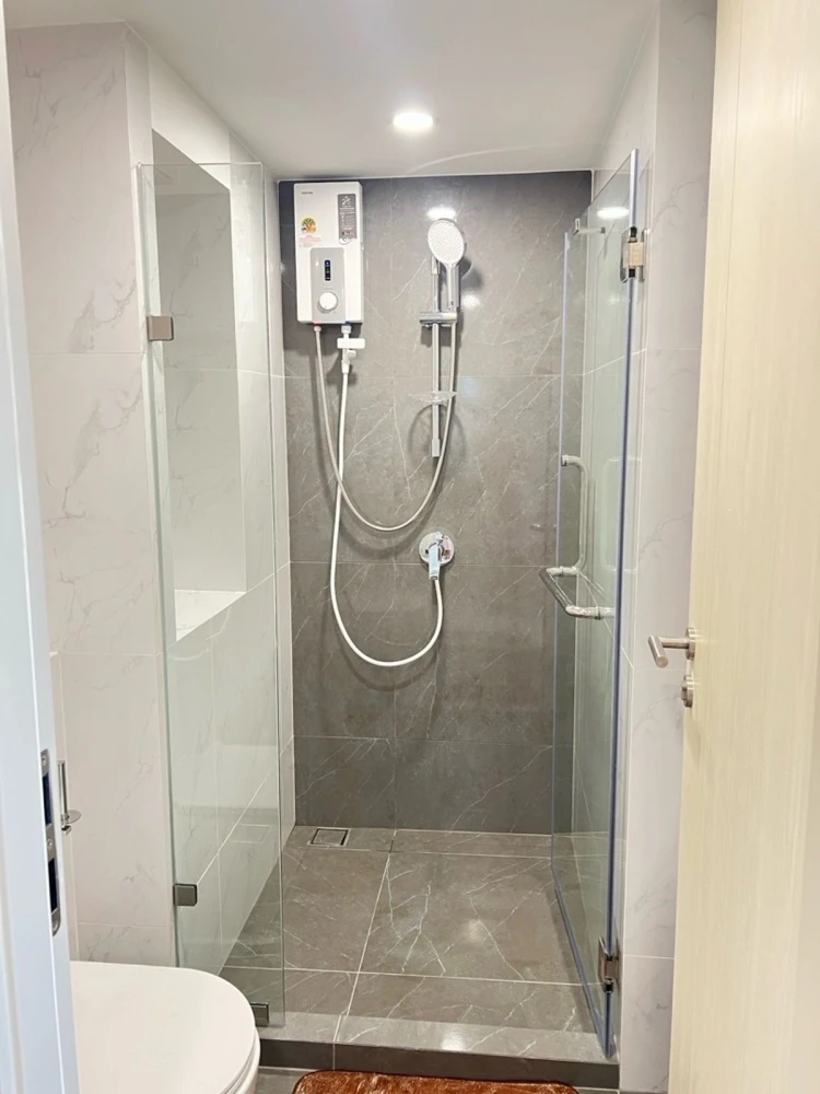 For rent THE ORIGIN Sukhumvit Sailuat E22 Station, 11th floor, good project, worth living in, reserve now.