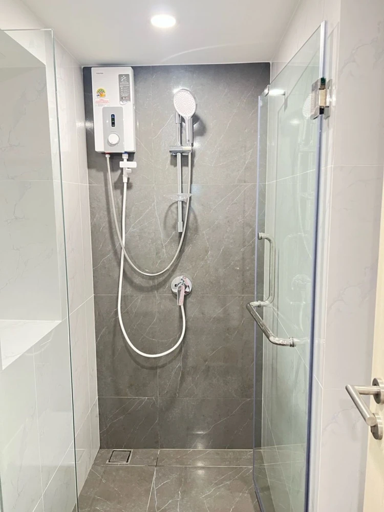 For rent THE ORIGIN Sukhumvit Sailuat E22 Station, 11th floor, good project, worth living in, reserve now.