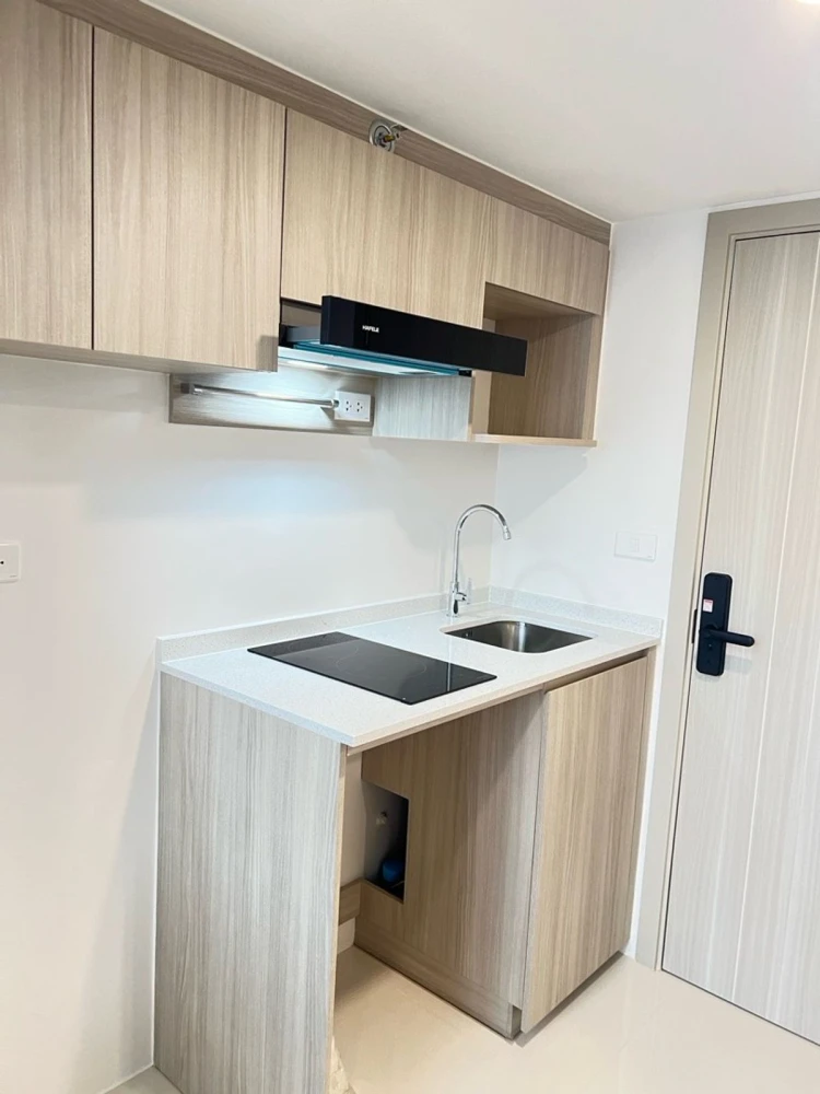 For rent THE ORIGIN Sukhumvit Sailuat E22 Station, 11th floor, good project, worth living in, reserve now.