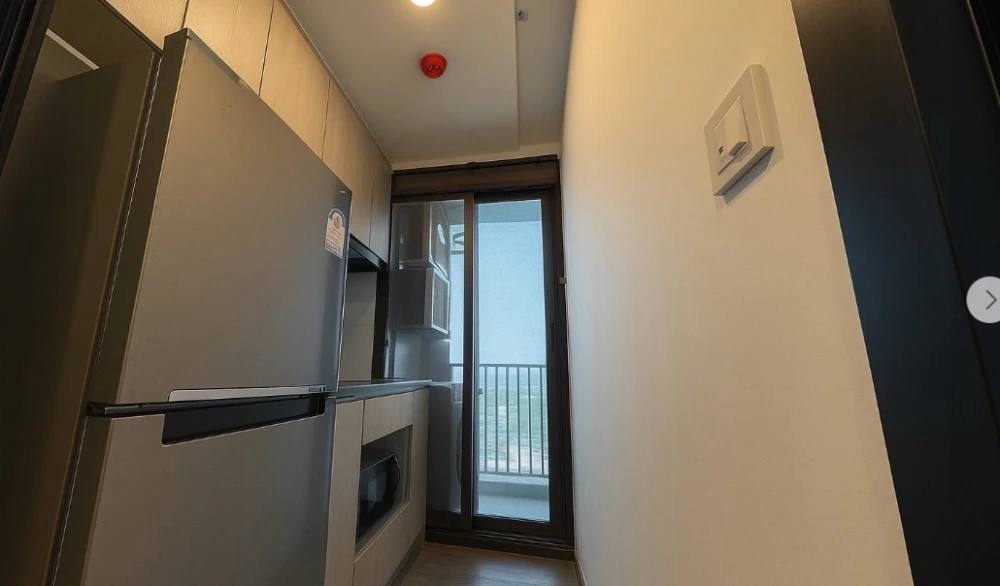 For rent THE ORIGIN Sukhumvit Sailuat E22 Station, 15th floor, fully furnished room, ready to move in, reserve now.