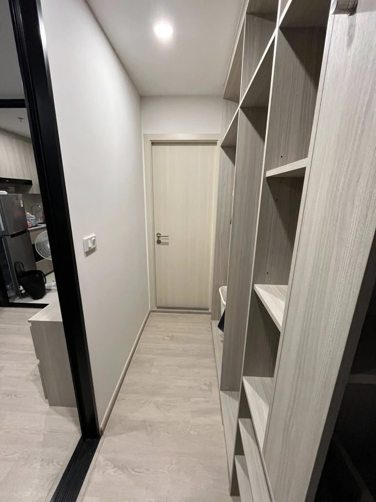 Studio apartment for rent at THE ORIGIN Sukhumvit Sailuat E22 Station, 3rd floor (not high floor). Special price available now!