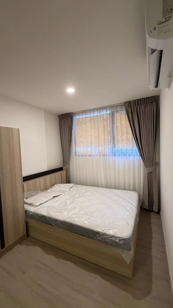 For rent: The Origin Sukhumvit - Phraeksa. Nice room on the 10th floor with city views, quiet and ready to move in.