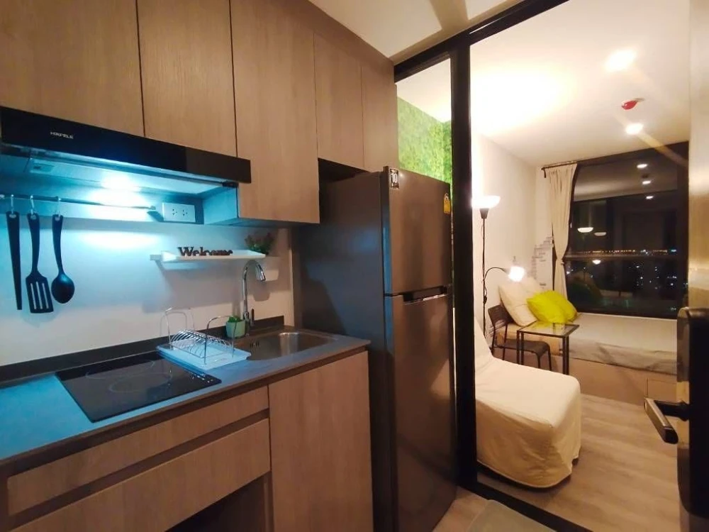 For rent: The Origin Sukhumvit-Sai Luat E22 Station condo with Chao Phraya River view, numerous facilities, and fully furnished with appliances.