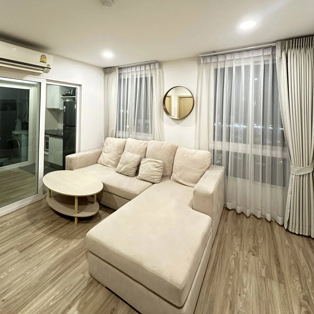For rent: The Oscar Condo, separate room, wide balcony, comes with complete facilities, book now before you miss out++
