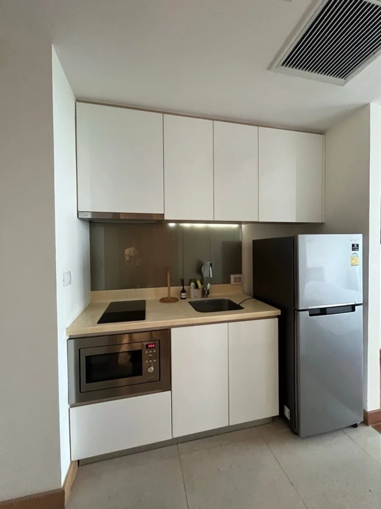 For rent: The Palm Wongamat Beach Pattaya, 9th floor. Nice, fully furnished unit. Book now!
