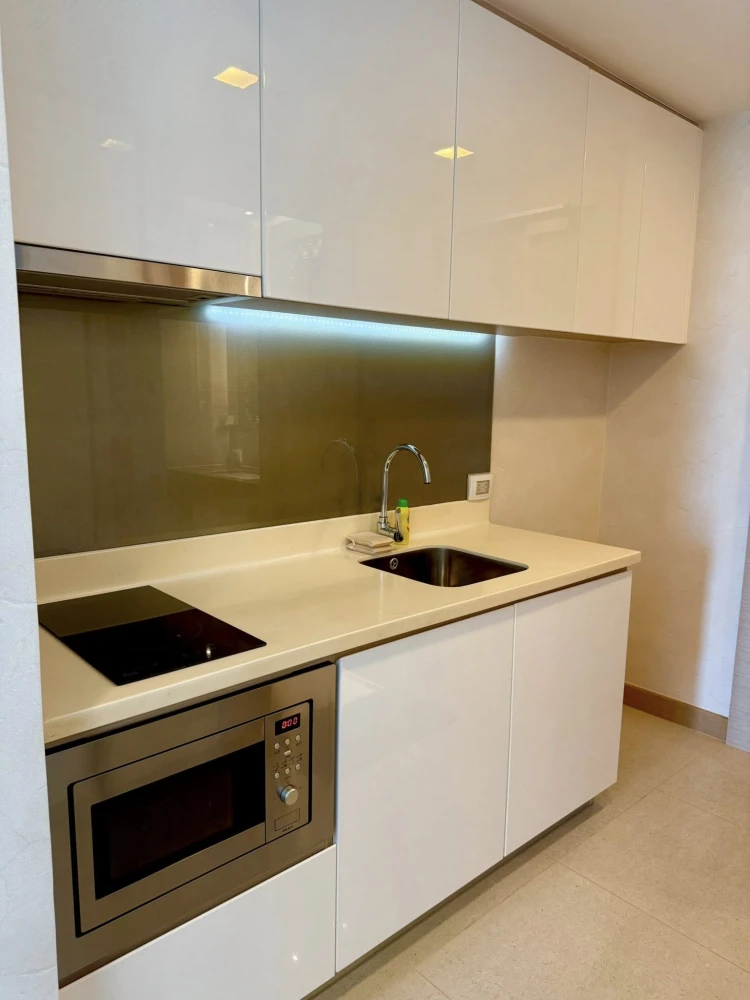 For rent sell: The Palm Wongamat Beach Pattaya, 9th floor, beautiful room, fully furnished, book now, don't miss out.