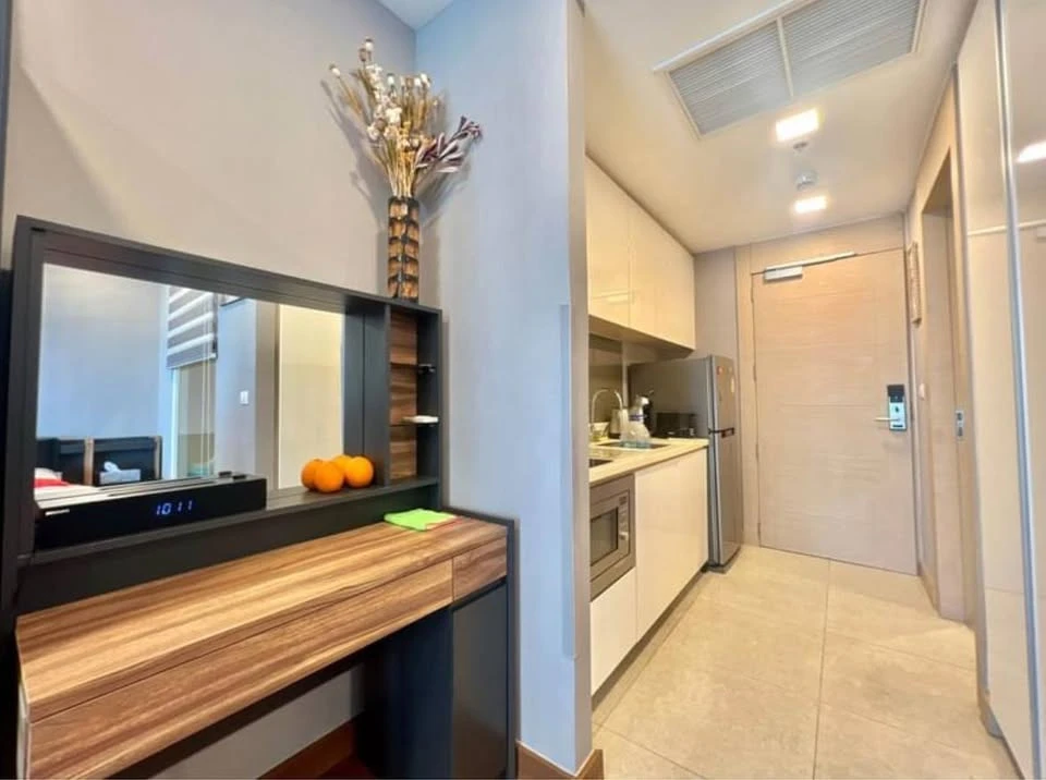 For rent: The Palm Wongamat Beach Pattaya, a nice room with complete furniture, good location, beautiful view, reserve now.