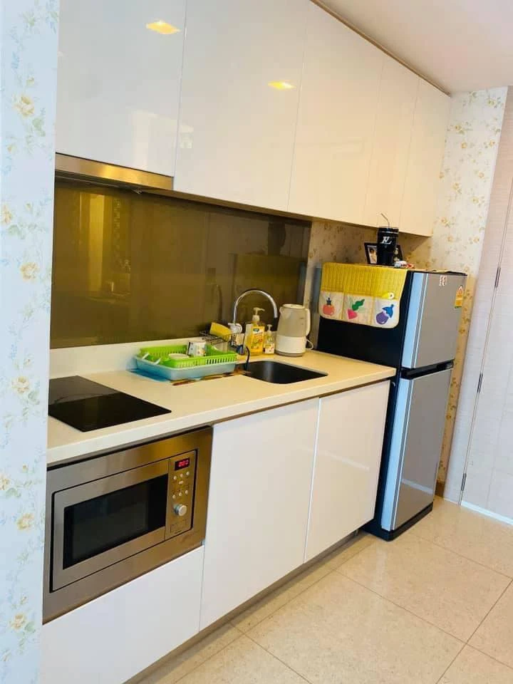 For rent: The Palm Wongamat, high floor room, ready to move in, next to the beach. Good like this, hurry and reserve it+++