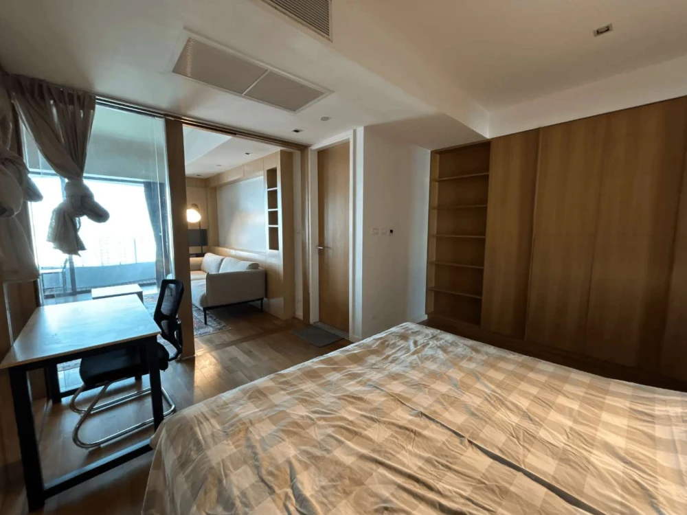 For rent: The Pano Rama 3, spacious room with plenty of usable space, built-in furniture, beautiful view, not blocked, don't miss it.