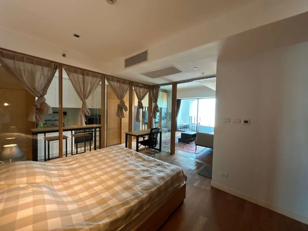 For rent: The Pano Rama 3, spacious room with plenty of usable space, built-in furniture, beautiful view, not blocked, don't miss it.