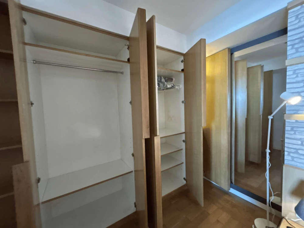 For rent: The Pano Rama 3, spacious room with plenty of usable space, built-in furniture, beautiful view, not blocked, don't miss it.