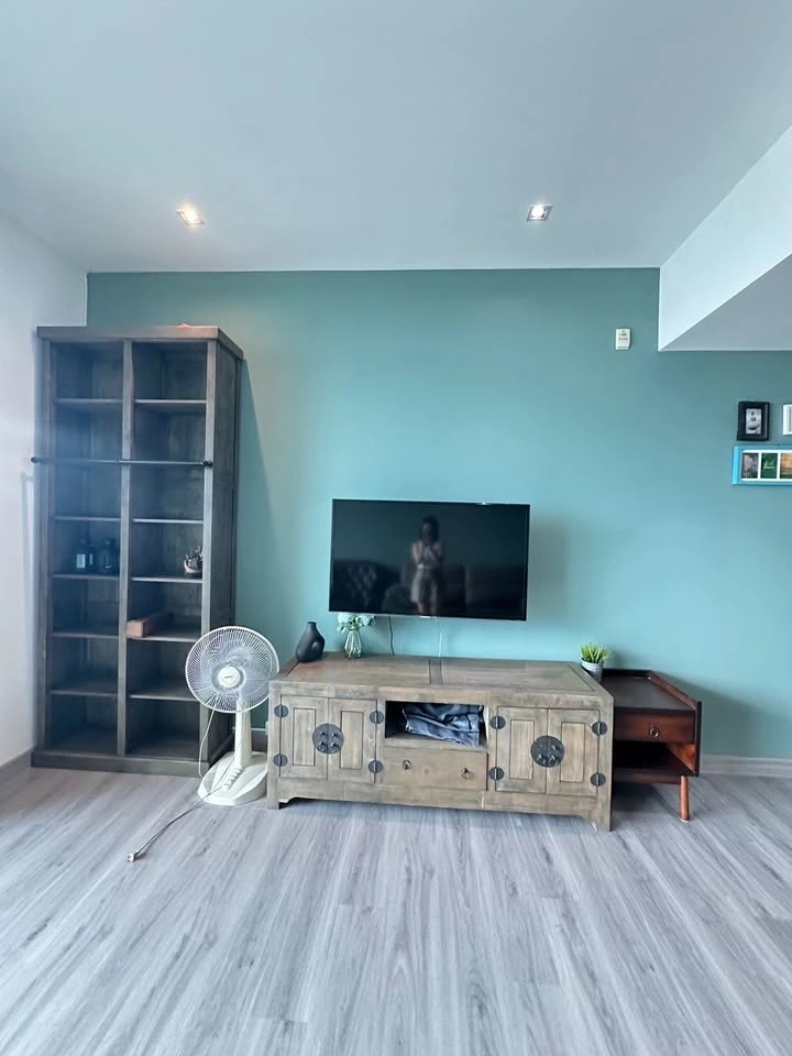 For rent: The Pano, spacious room, lots of usable space, decorated in a controlled tone, good location, comes with complete furniture, don't miss it.