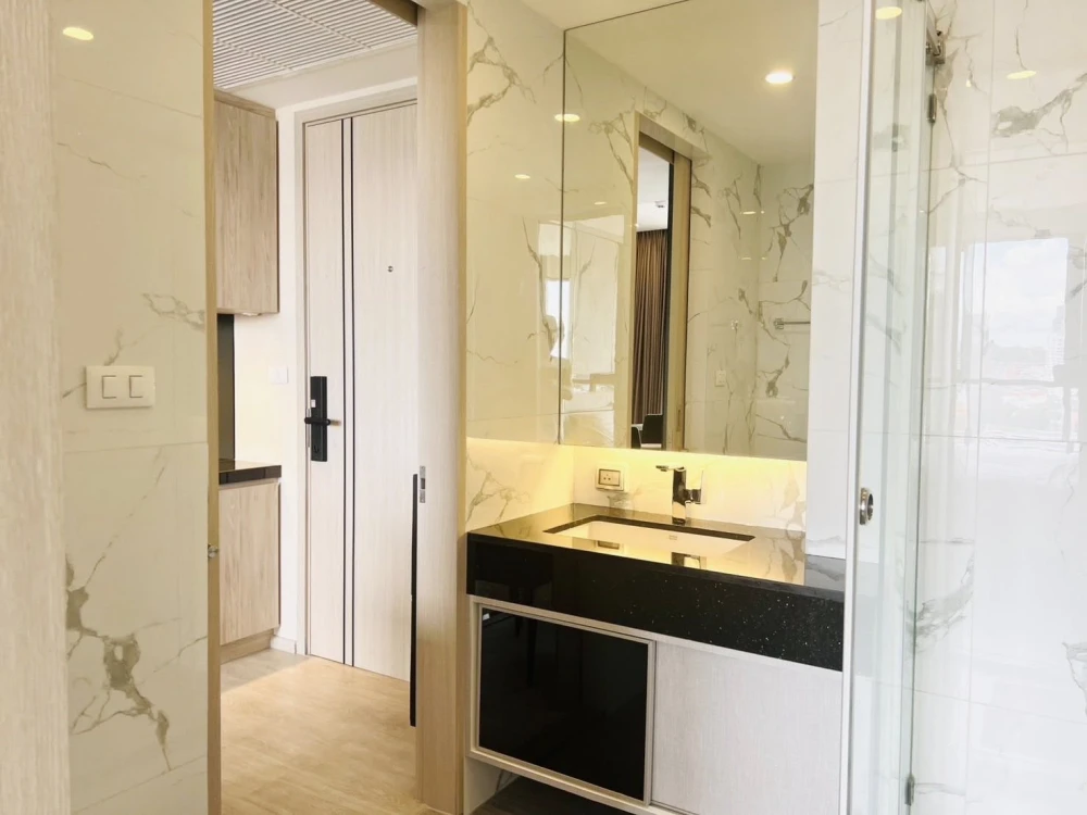 For rent The Panora Pattaya 1 bedroom 1 bathroom, lots of usable space, sea view from high floor, hurry and book now.