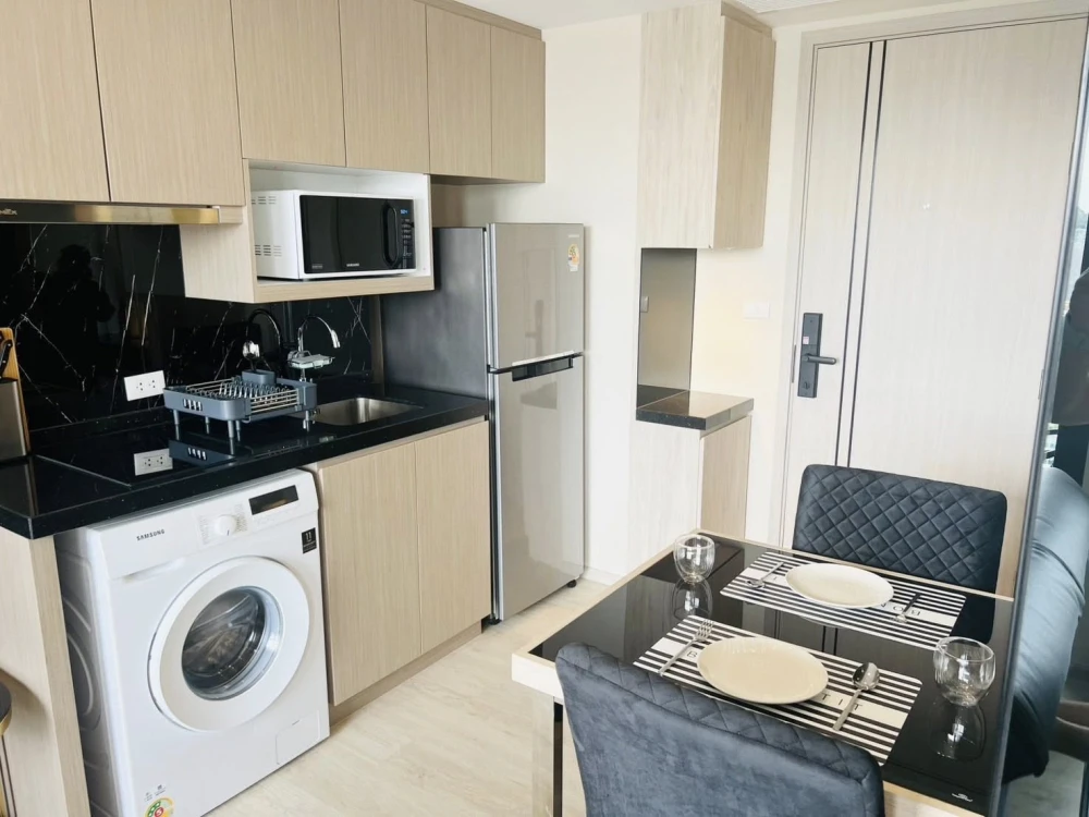 For rent The Panora Pattaya 1 bedroom 1 bathroom, lots of usable space, sea view from high floor, hurry and book now.