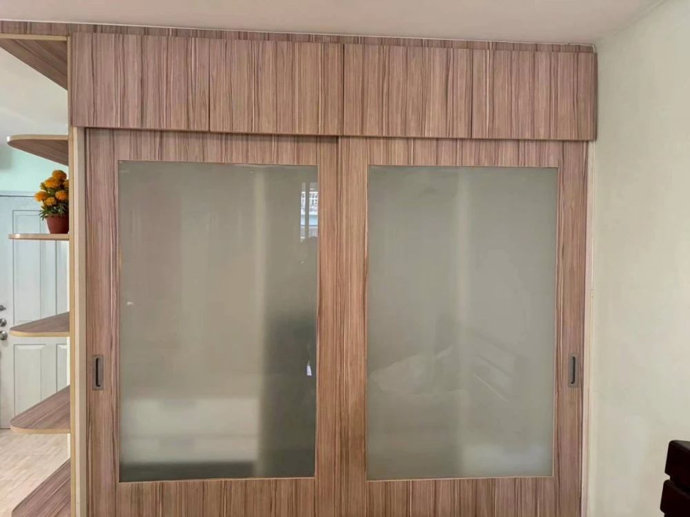 For rent: The Parkland Bangna, 3rd floor unit with high-quality built-in furniture and complete amenities. Don't miss out!