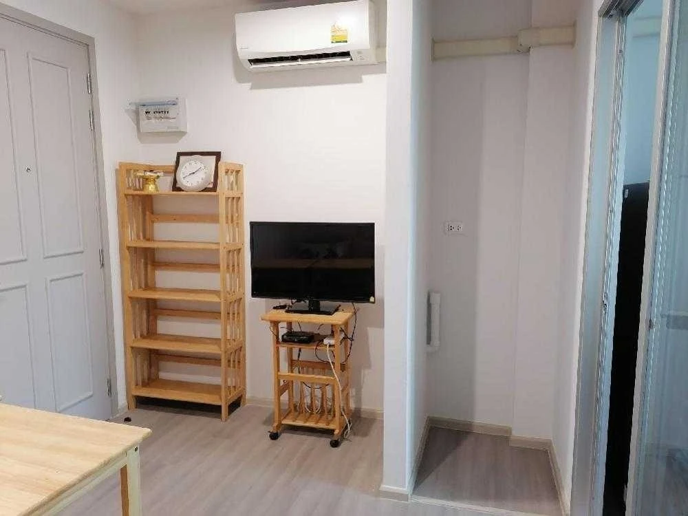 For rent: The Parkland Charan–Pinklao, 11th floor. Nice, fully furnished unit. Book now! Don't miss out!