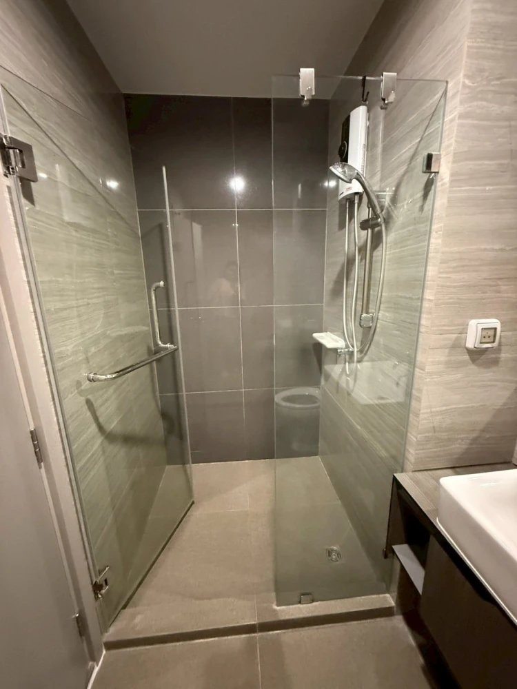 For rent: The Parkland Charan–Pinklao, 15th floor, corner room, airy, spacious, comfortable. Reserve now, don't miss out!