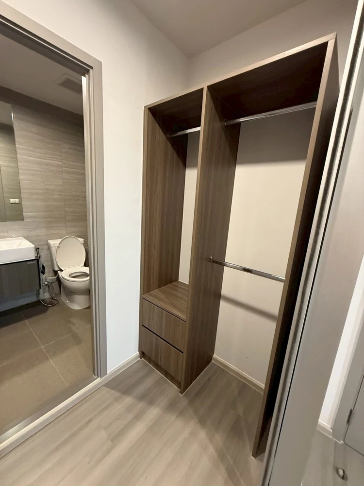 For rent: The Parkland Charan–Pinklao, 15th floor, corner room, airy, spacious, comfortable. Reserve now, don't miss out!