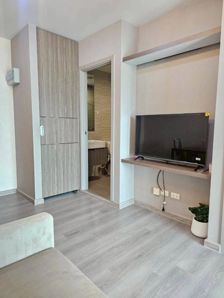 For rent: The Parkland Charan–Pinklao, 19th floor, fully furnished, ready to move in. Book now!