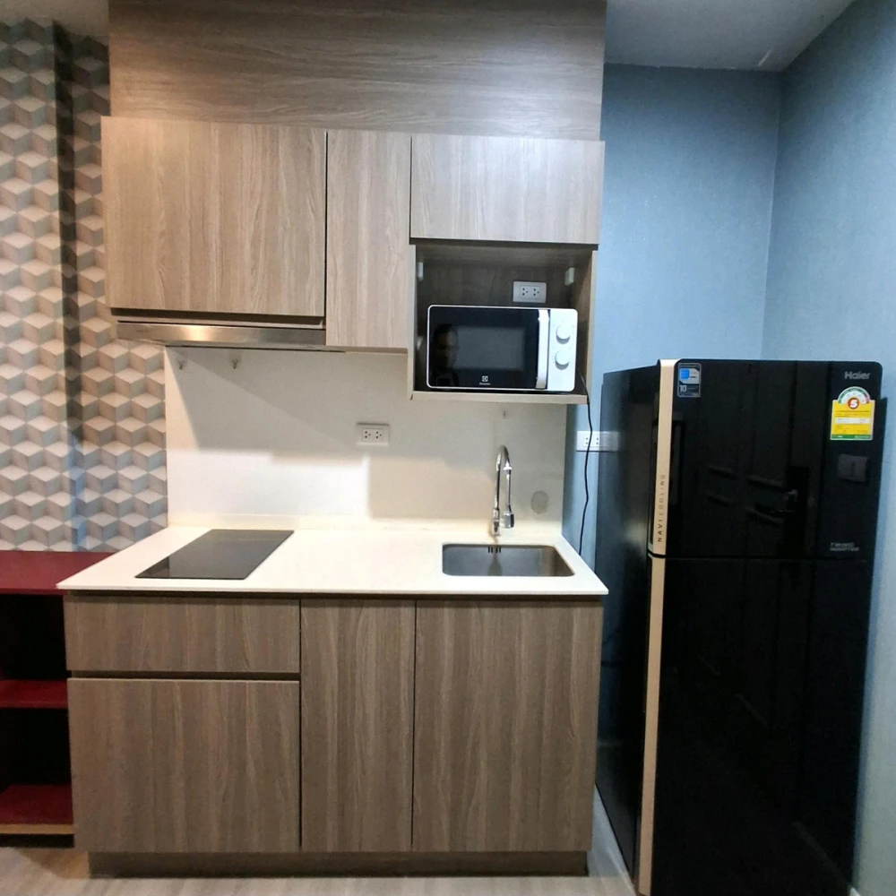 For rent: The Parkland Charan–Pinklao, 7th floor, fully furnished unit. Book now! (Urgent!)