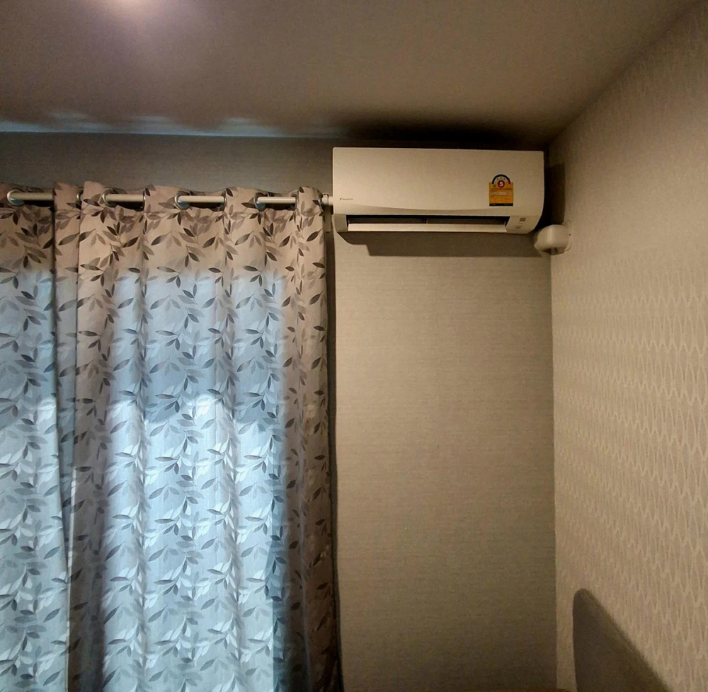 For rent: The Parkland Charan–Pinklao, 7th floor, fully furnished unit. Book now! (Urgent!)