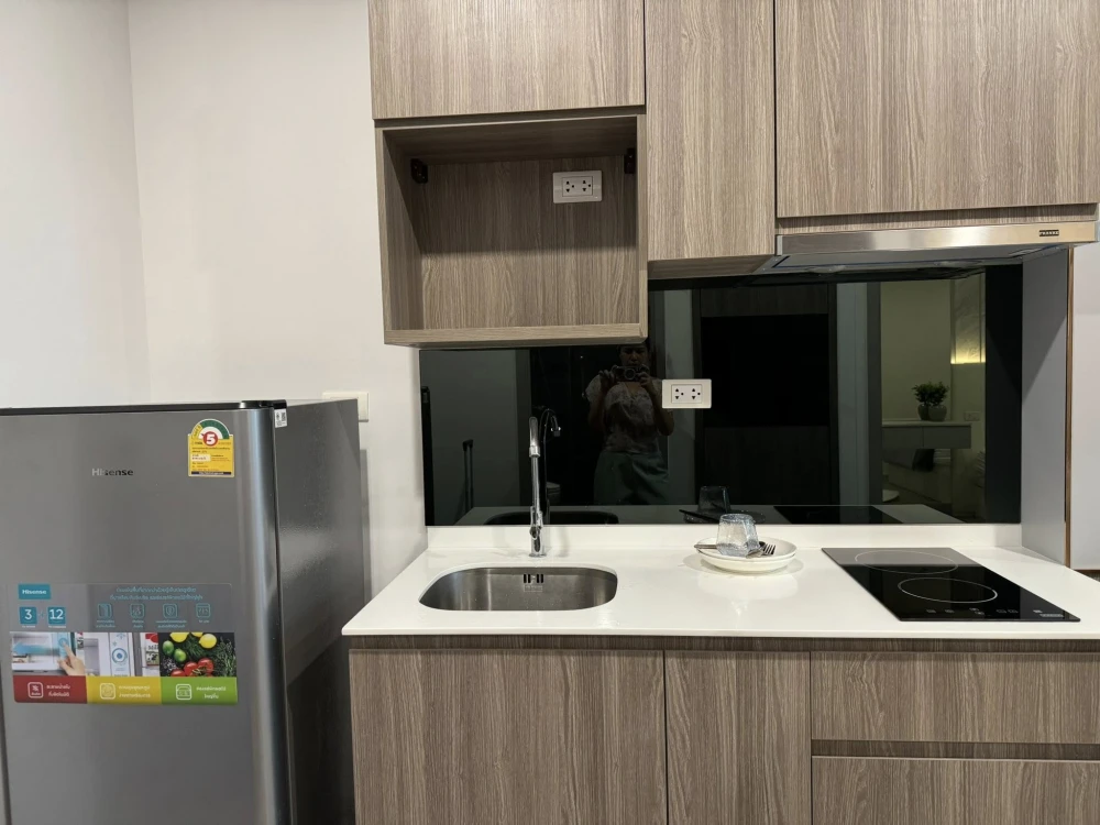 For rent: The Parkland Phetkasem 56, 1 bedroom, 1 bathroom, built-in marble-patterned walls, fully furnished, don't miss out.