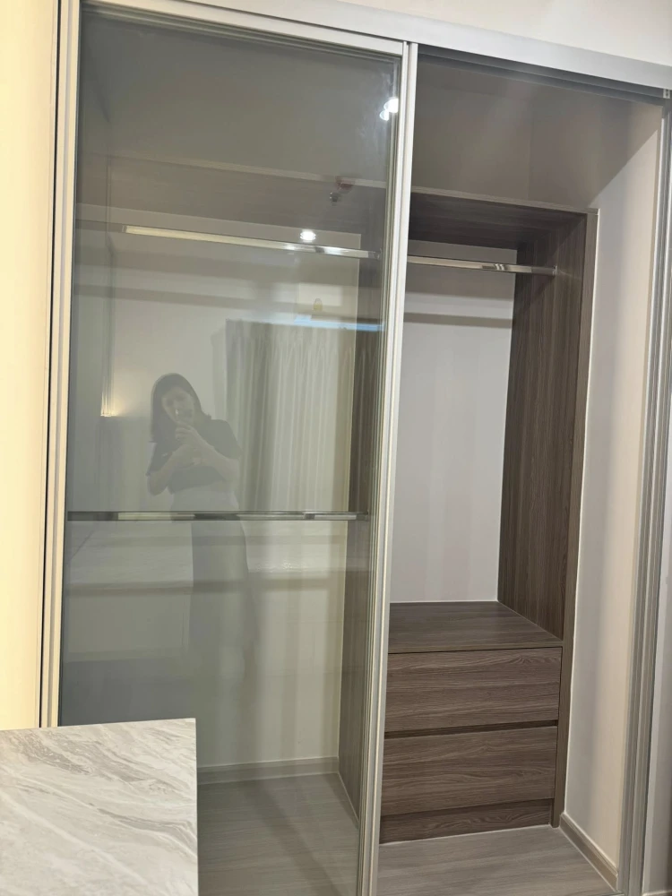 For rent: The Parkland Phetkasem 56, 1 bedroom, 1 bathroom, built-in marble-patterned walls, fully furnished, don't miss out.