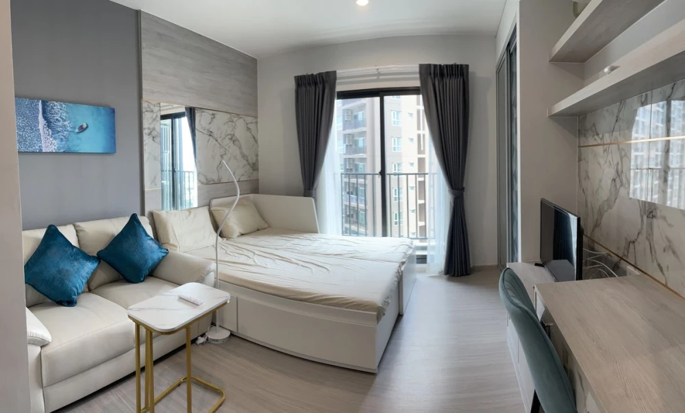 For rent: The Parkland Phetkasem 56, 19th floor, fully furnished, very livable. Book now, don't miss out!