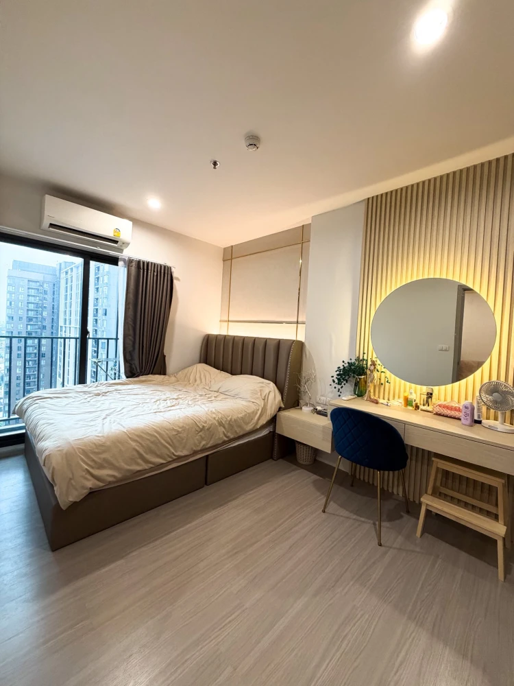 For rent: The Parkland Phetkasem 56, high floor unit, ready to move in, fully furnished. Book now!