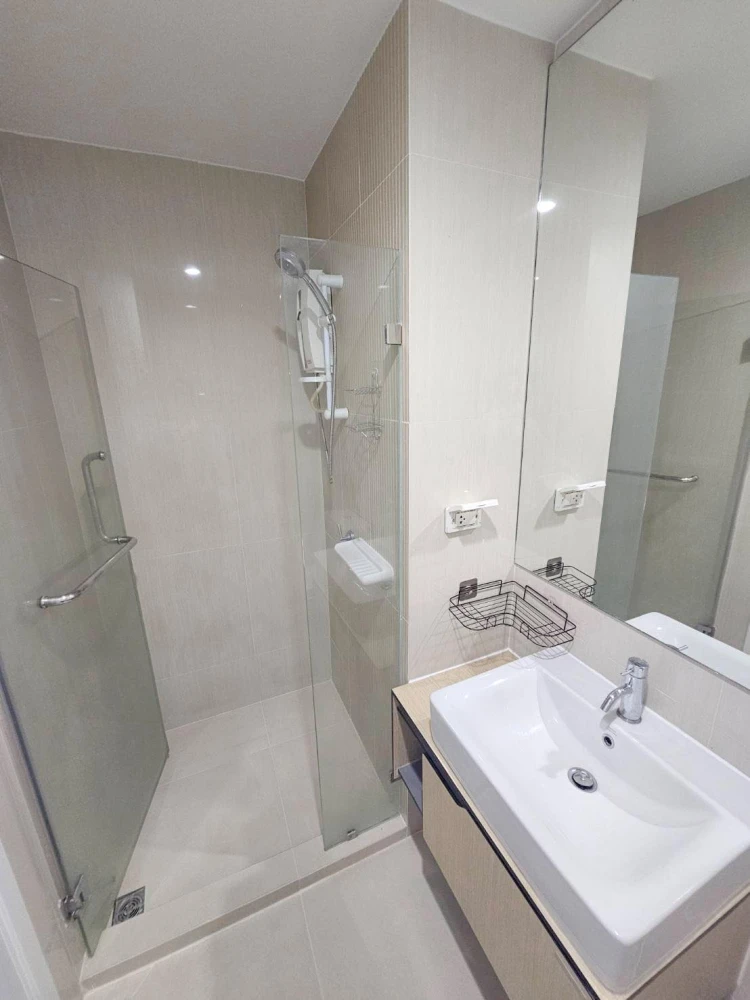For rent: The Parkland Phetkasem-Thapra, 17th floor, fully furnished, nice to live in, book now.