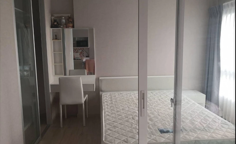For rent: The Parkland Phetkasem-Thapra, 18th floor, fully furnished and equipped with electrical appliances. Reserve now.