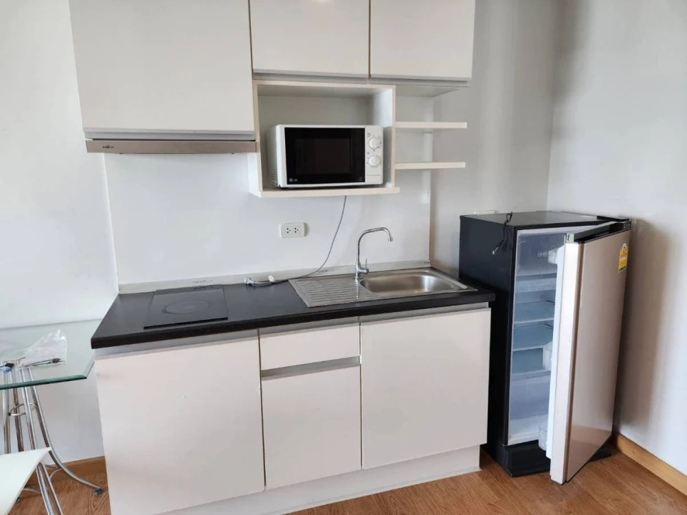 For rent: The Parkland Phetkasem, high floor, ready to move in, fully furnished, reserve now.