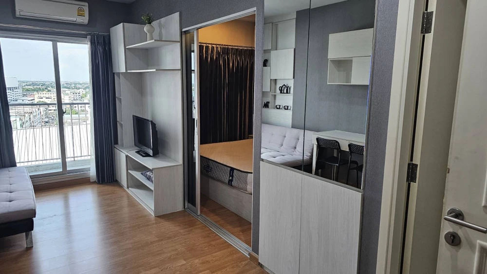 For rent: The Parkland Phetkasem, high floor, ready to move in, fully furnished, complete with amenities. Hurry and reserve now before it's too late!!