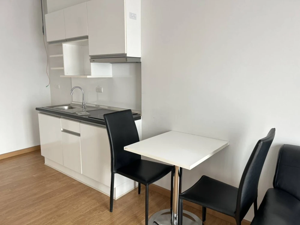 For rent: The Parkland Phetkasem, high floor unit, spacious and comfortable, fully furnished with complete amenities. Book now!+++