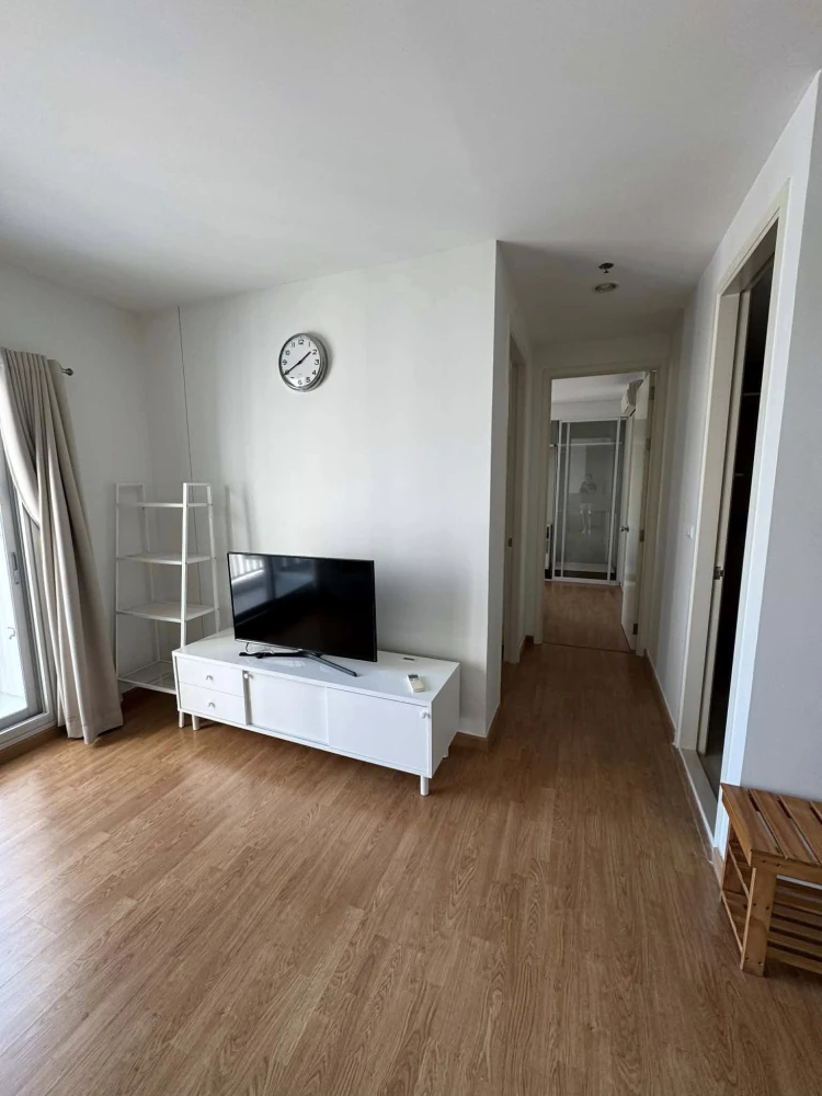 For rent: The Parkland Phetkasem. Nice, spacious high-floor unit. Book now!