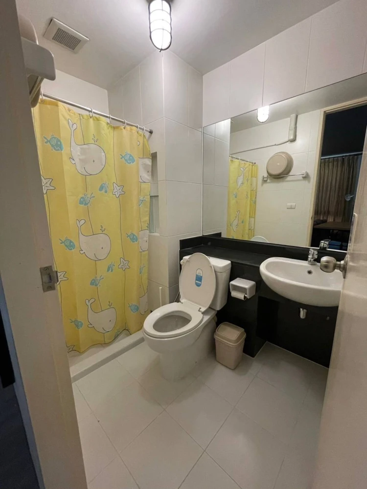 For rent: The Parkland Ratchada - Thapra, spacious room, lots of usable space, hurry up and reserve now, don't miss out.