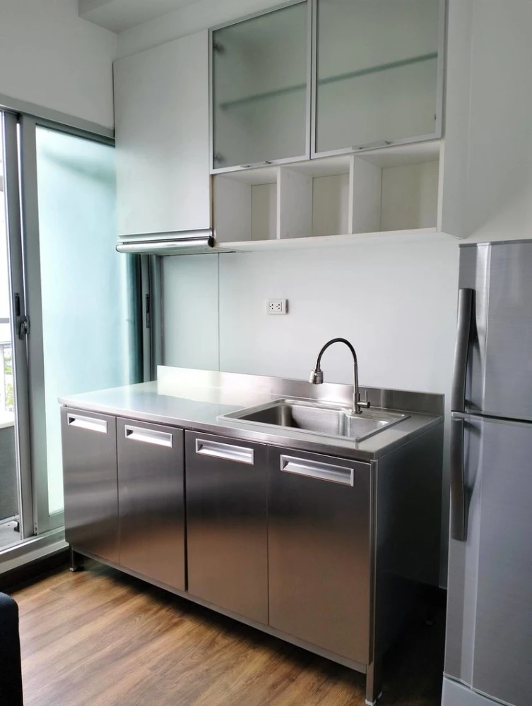 For rent: The Parkland Ratchada – Thapra, 1 bedroom, 1 bathroom, fully furnished, ready to move in.