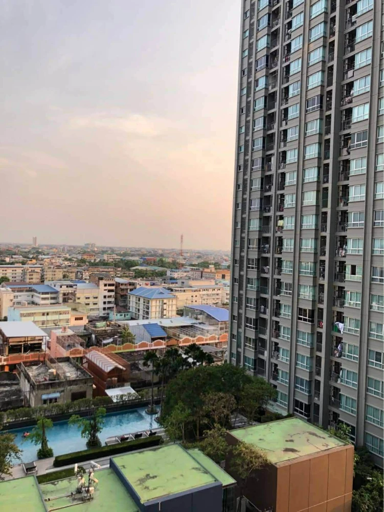 For rent: The Parkland Ratchada – Thapra, high floor unit, fully furnished, complete amenities. Book now before it's too late!