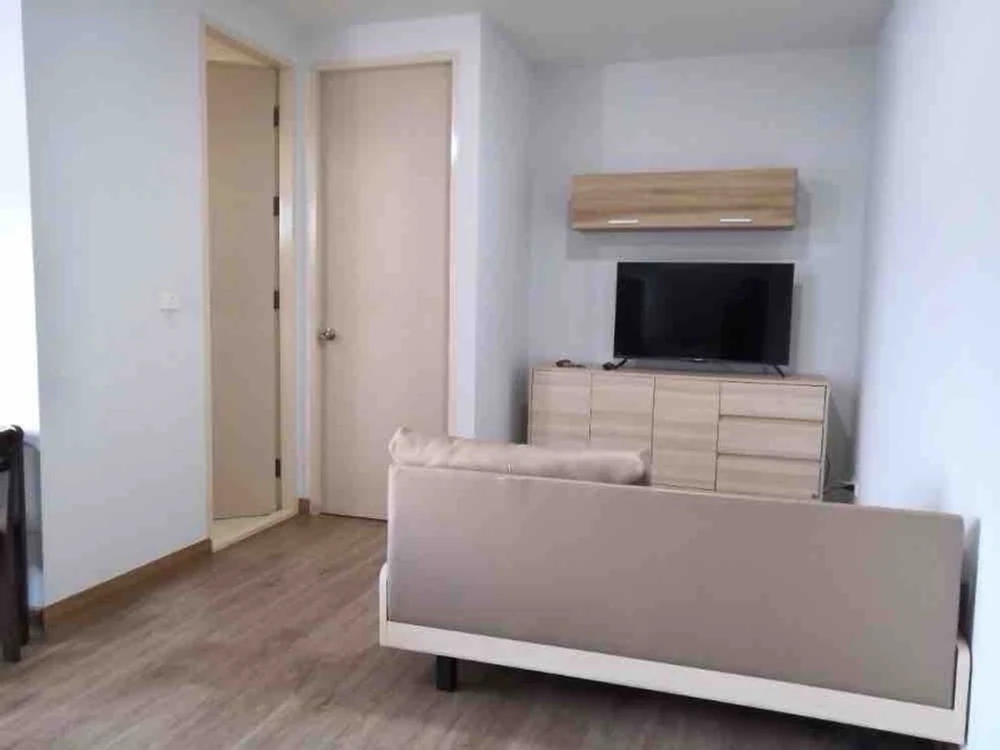 For rent: The Parkland Srinakarin, 14th floor, fully furnished, ready to move in. Interested? Reserve now, don't miss out!