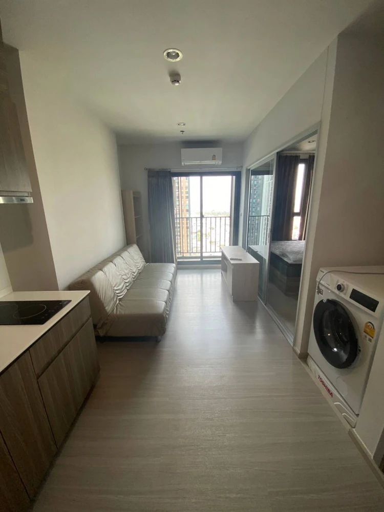 For rent: The Parkland Phetkasem 56, 20th floor, separate kitchen, good price, hurry and reserve now, don't miss out.