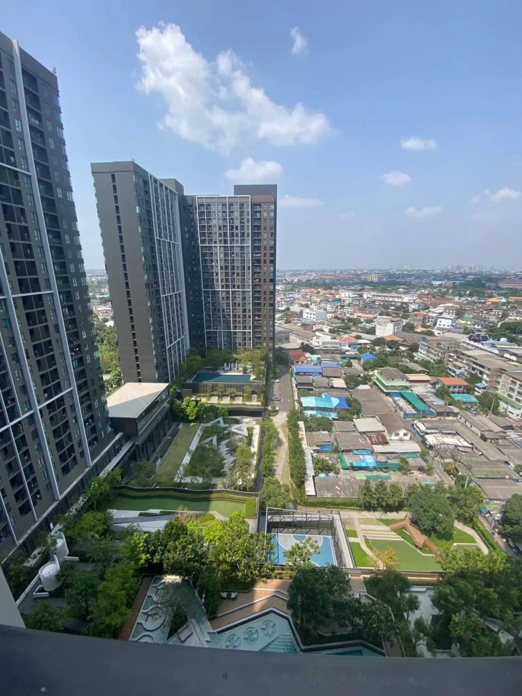 For rent: The Parkland Phetkasem 56, 20th floor, separate kitchen, good price, hurry and reserve now, don't miss out.