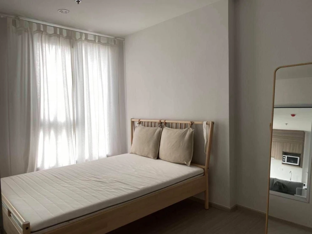 For rent: The Parkland Phetkasem 56, spacious and comfortable room, complete with furniture and electrical appliances. Book now, don't miss out!!