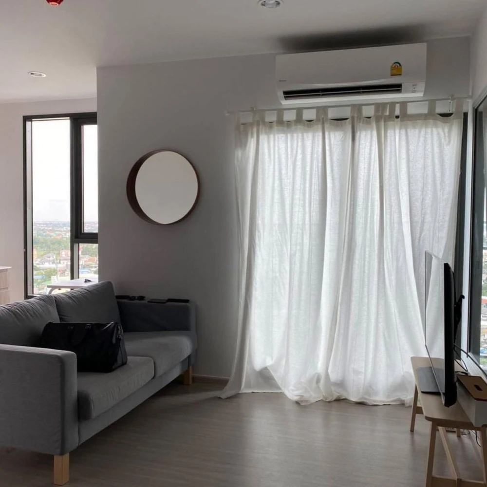 For rent: The Parkland Phetkasem 56, spacious and comfortable room, complete with furniture and electrical appliances. Book now, don't miss out!!