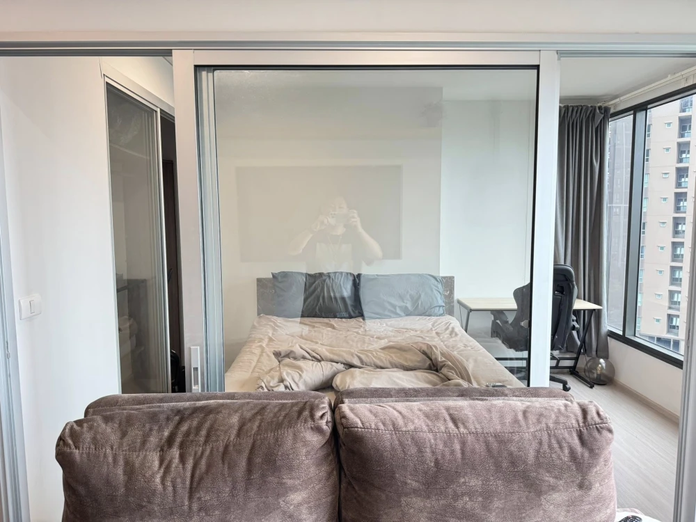 For rent: The Parkland Phetkasem 56, high floor room, ready to move in, fully furnished, reserve now.