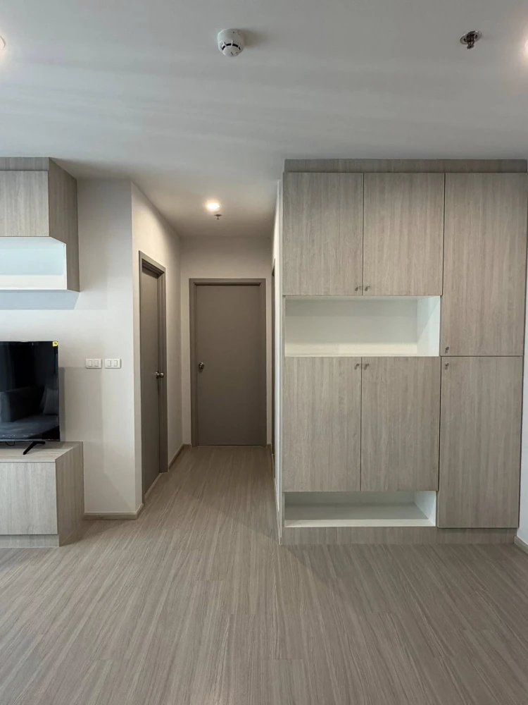 For rent: The Parkland Phetkasem 56. Ready-to-move-in unit with complete amenities and spacious living area. Book now, don't miss out!