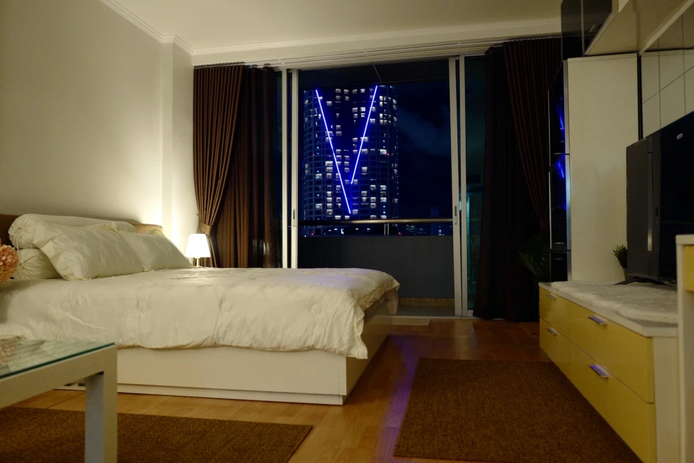 For rent: The Platinum, 23rd floor, spacious room, comfortable, comes with complete decorations, reserve now, hurry!